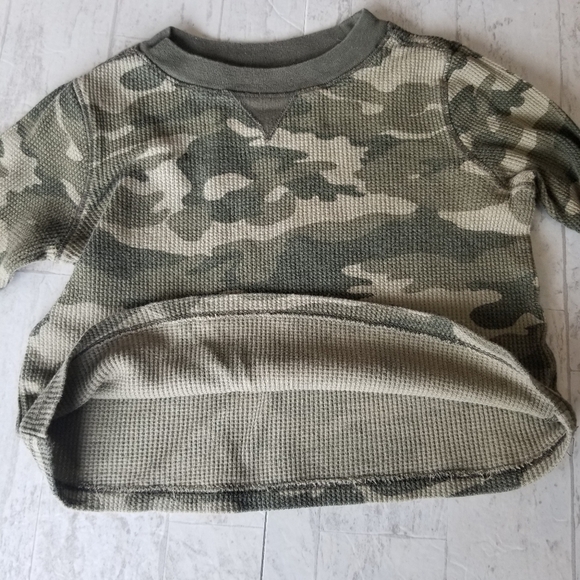 Old Navy Long Sleeve Green camouflage shirt Size 18-24 mo - Picture 9 of 12